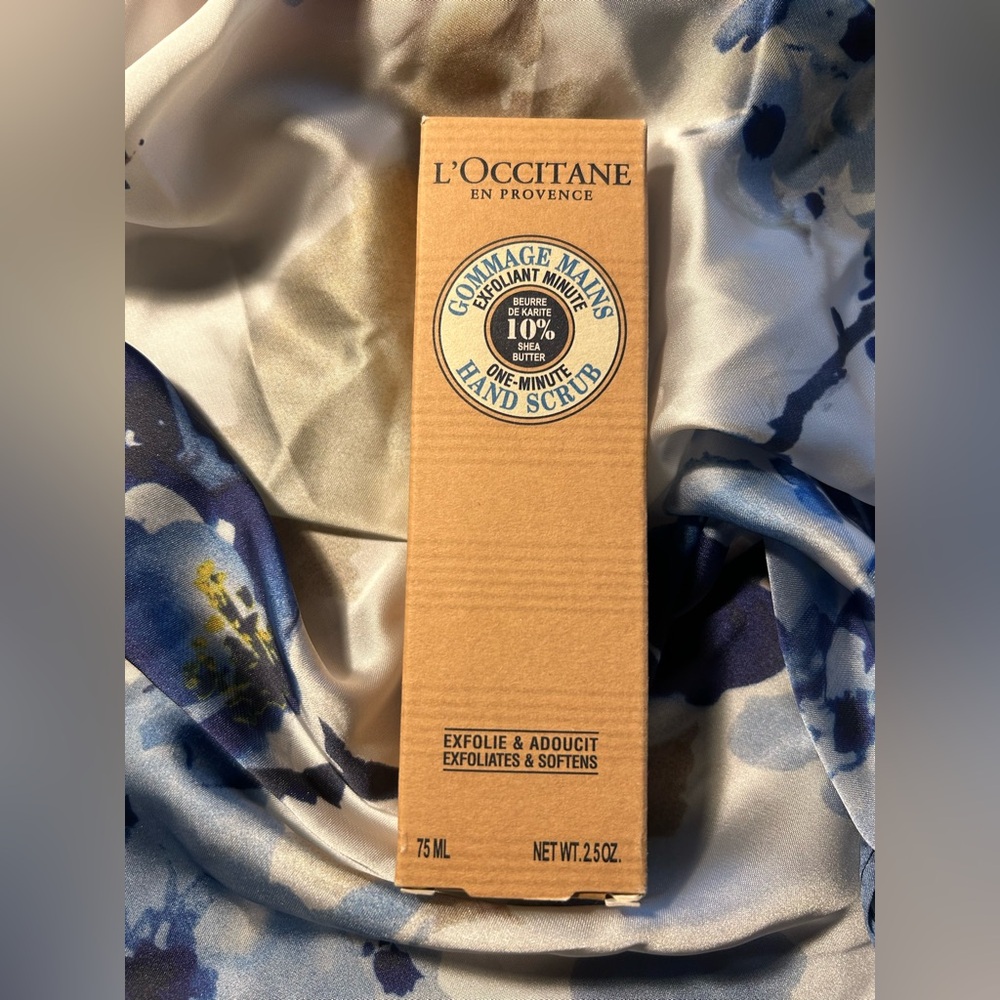 L’Occitane hand scrub